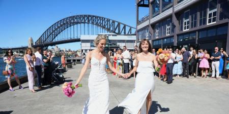 Bangarra wedding outside